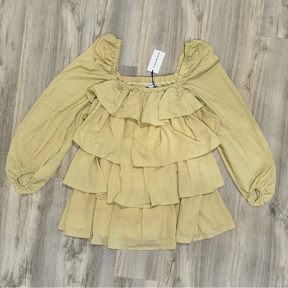 NWT WeWoreWhat Long Sleeve Tiered Mini Dress Crinkle Chiffon Wheat Beige Size S